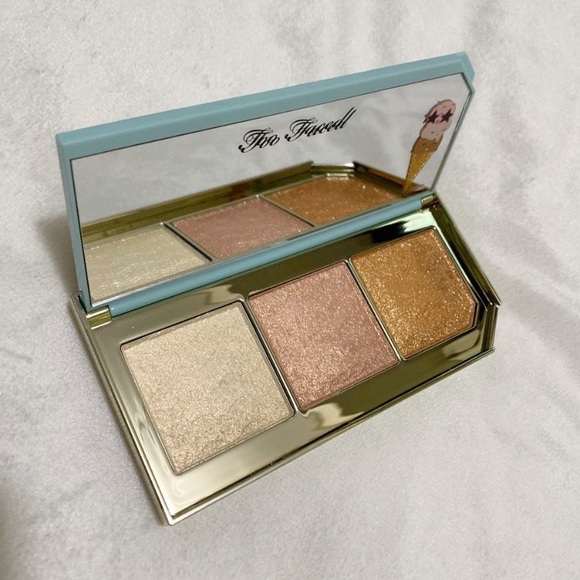 Too Faced Other - NEW Too Faced "Triple Scoop" Highlighting Palette